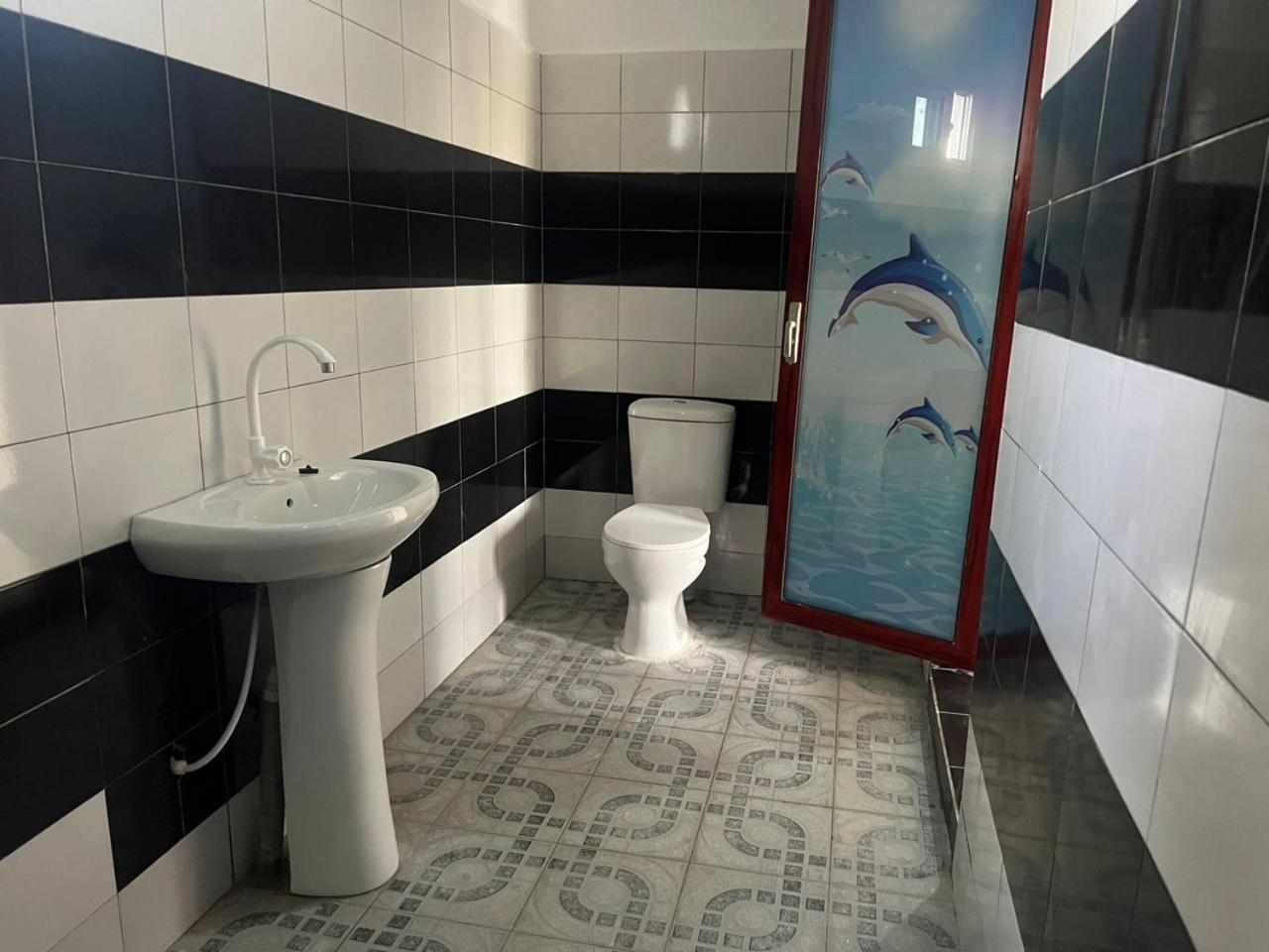 Bosofet Beach And Creek Lodge Sanyang Buitenkant foto