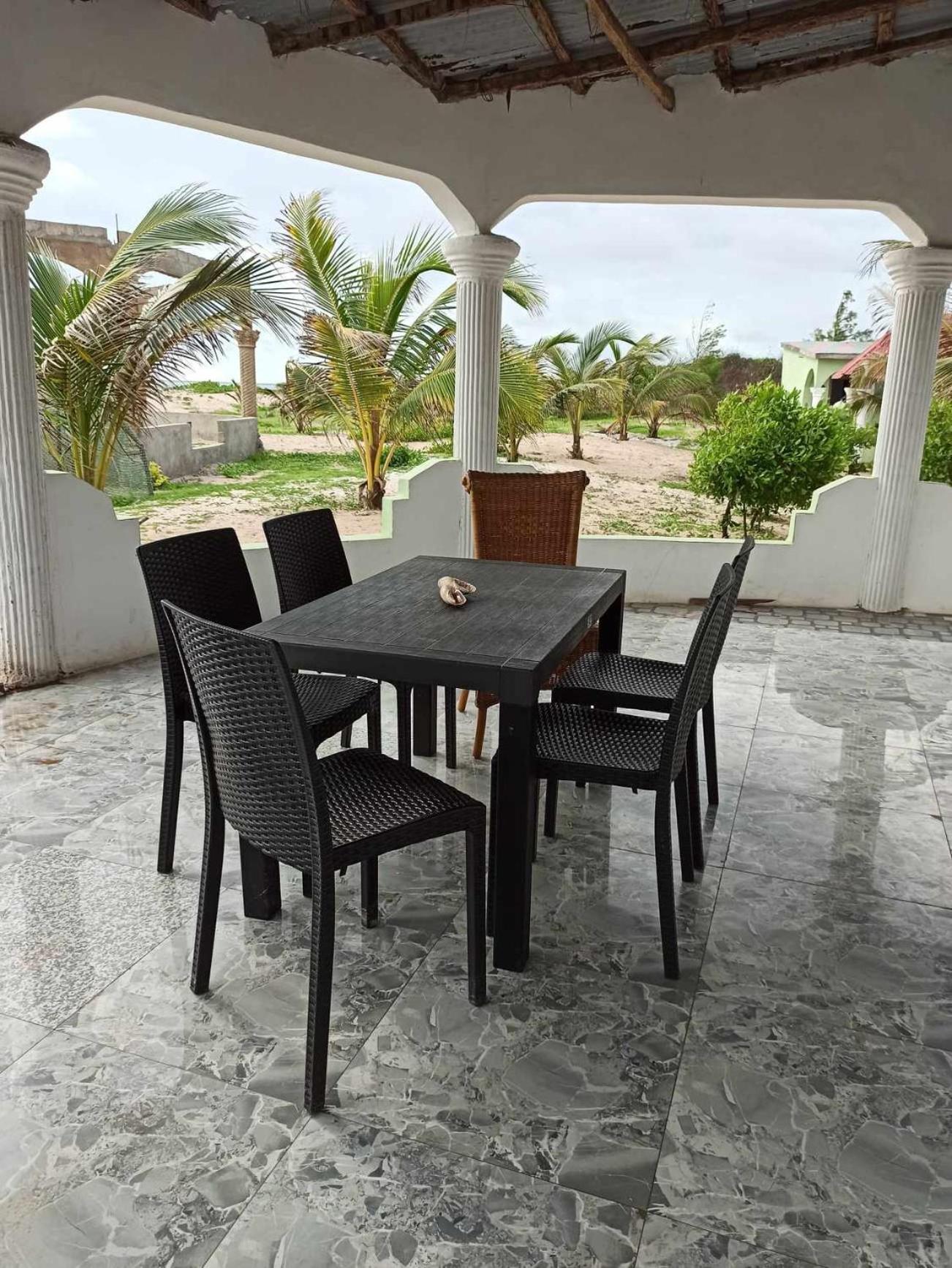 Bosofet Beach And Creek Lodge Sanyang Buitenkant foto